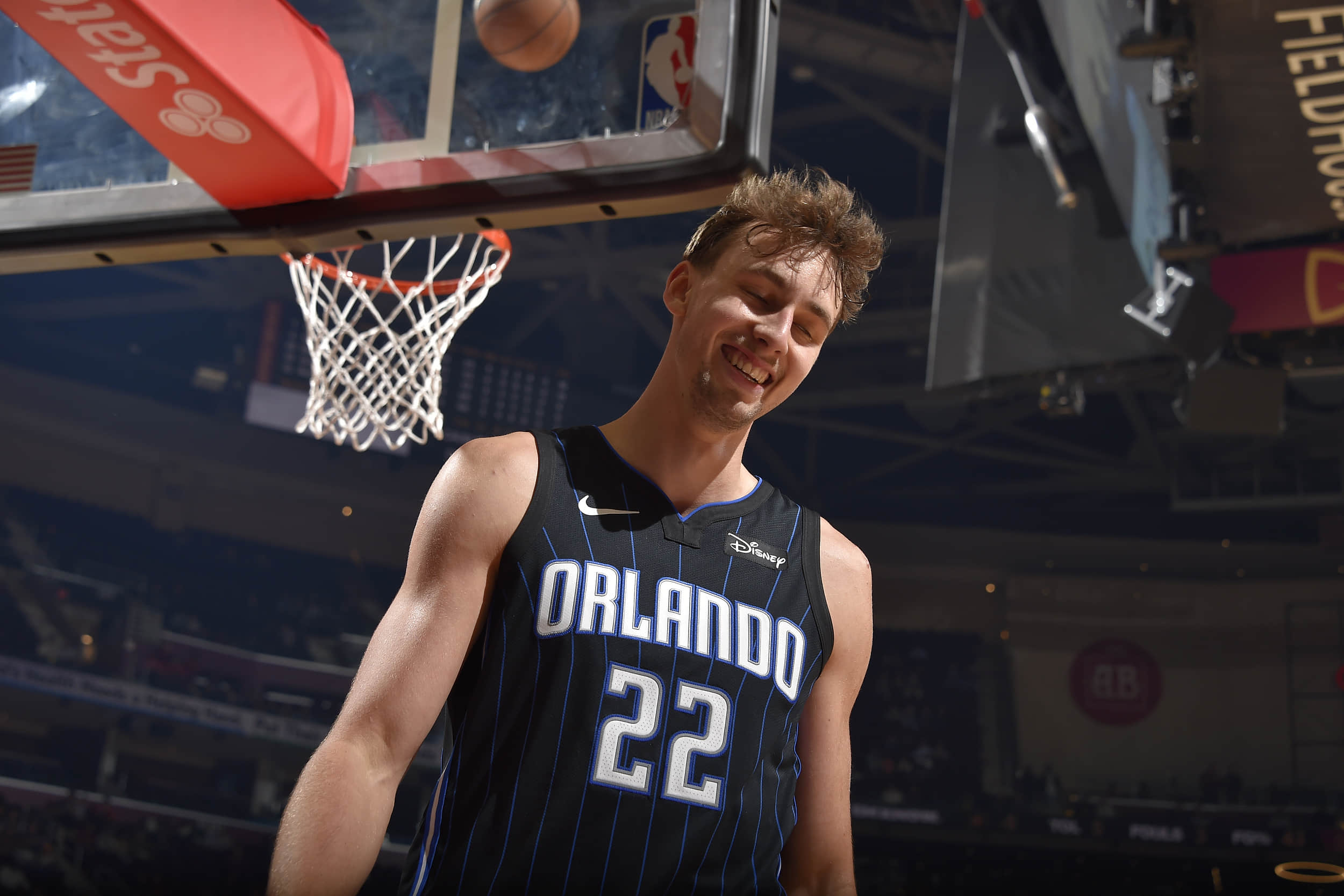 包含德甲今晚走向成谜，多伦多猛龙豪取连胜，气氛紧张，赛程密集仍需轮换的词条-九游体育